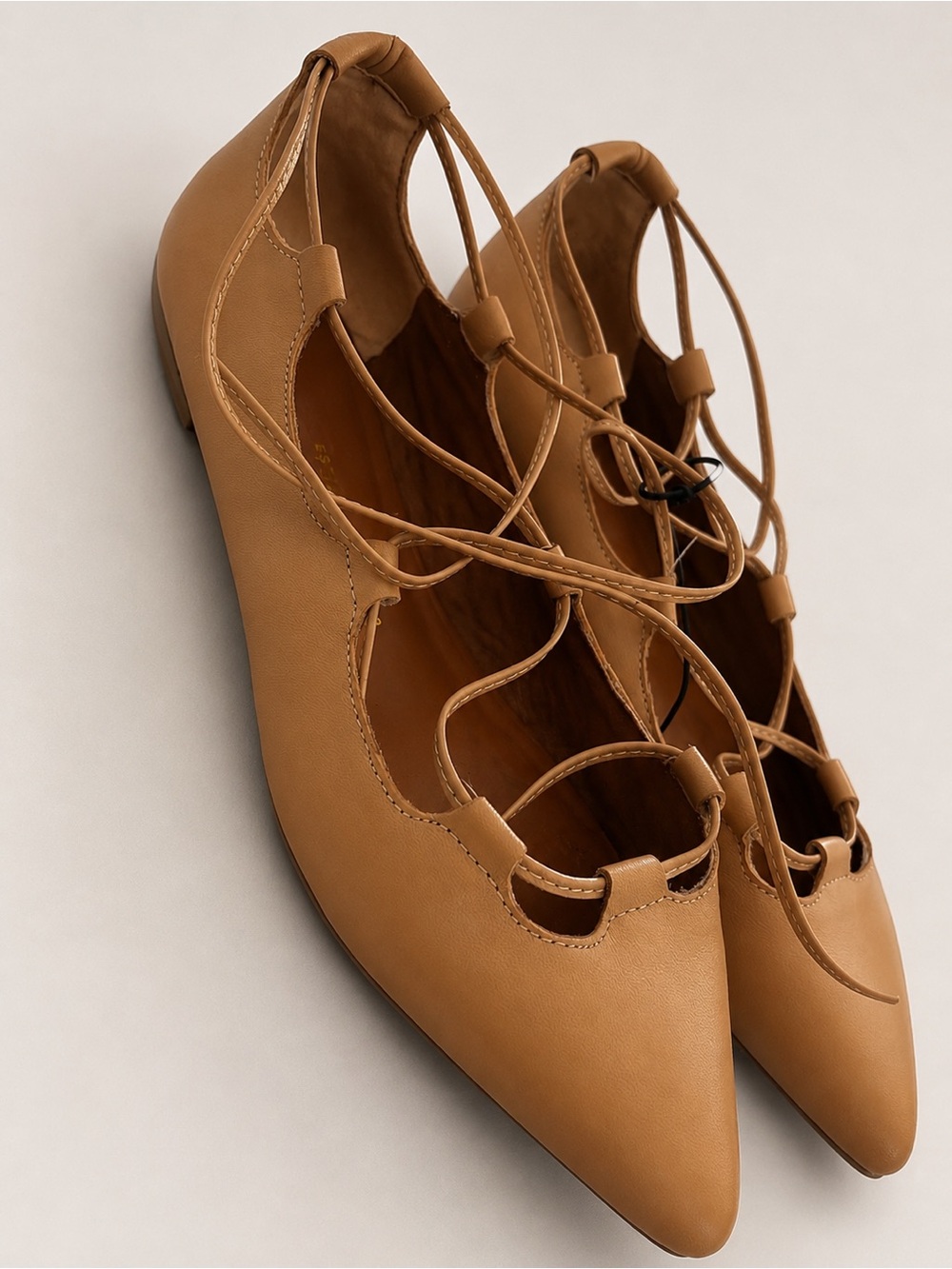 GAP Women's Tan Lace-Up Pointed-Toe Ballet Flats
